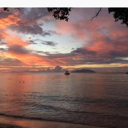 Beau Vallon Bungalows Esterno foto