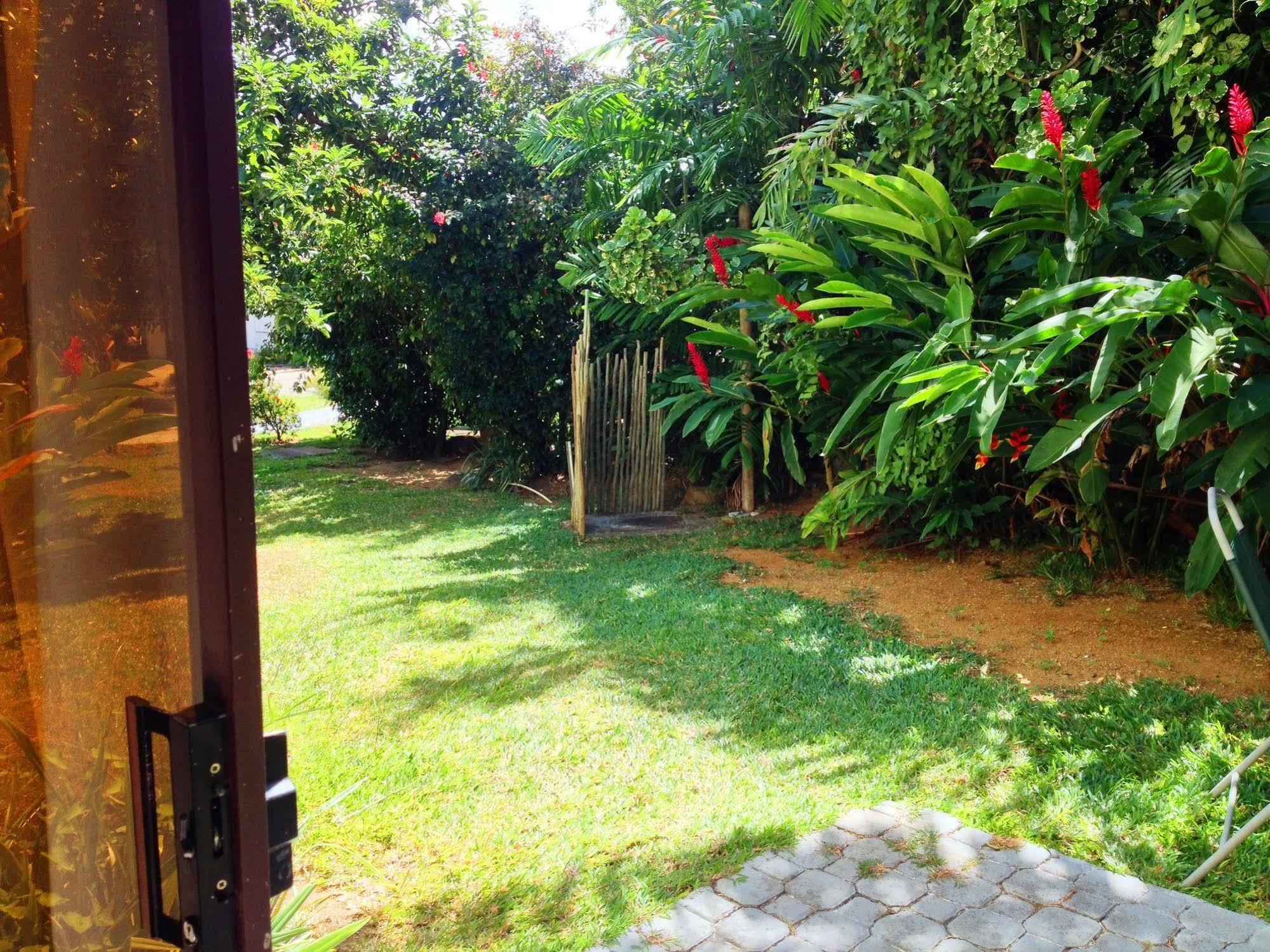 Beau Vallon Bungalows Esterno foto